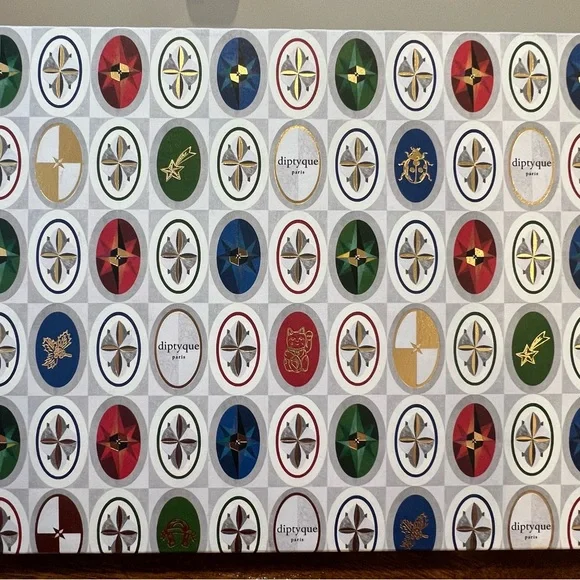 Diptyque Limited Edition Sapine 12-Candle Set - New in box! - Picture 4 of 13